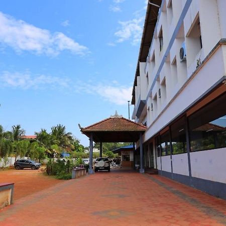 Hotel Kukuresidency Wadakkanchery Exterior foto