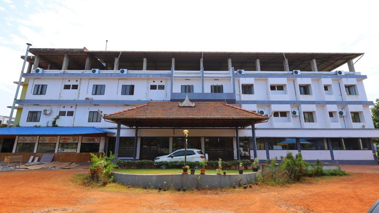 Hotel Kukuresidency Wadakkanchery Exterior foto