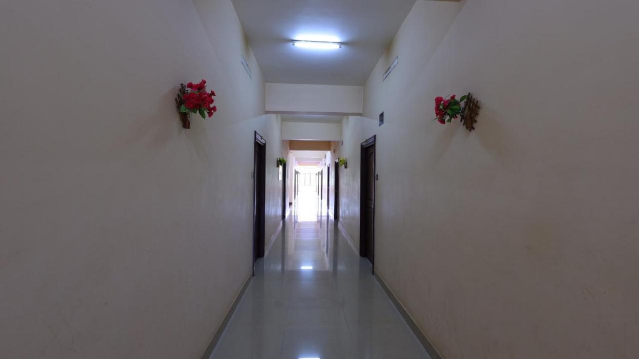 Hotel Kukuresidency Wadakkanchery Exterior foto